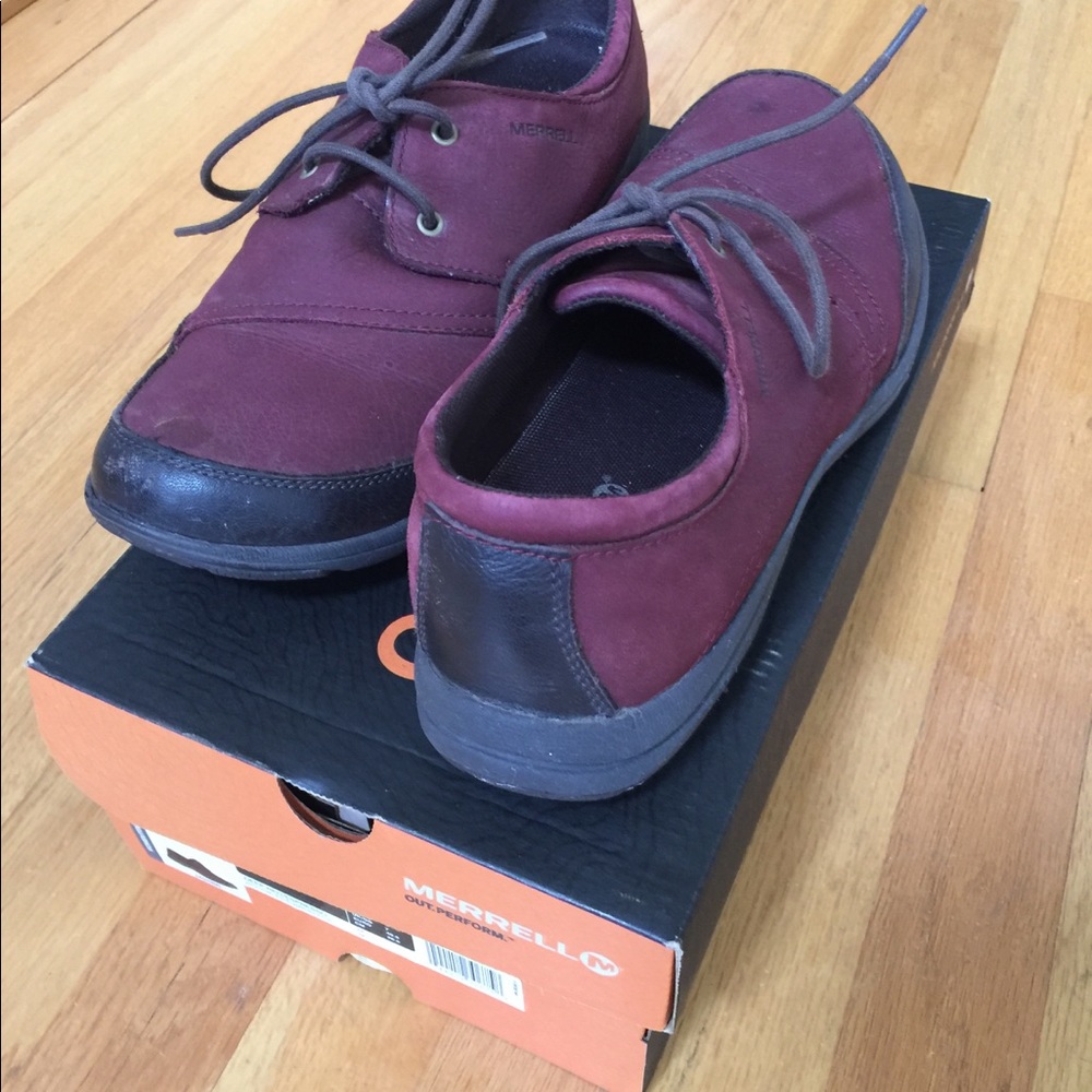 Merrell Outperform- Dessie Tie